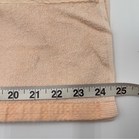 Vintage Bath Towels Peach Floral USA Made Cotton Cottage Grandma Floral 80s 90s - Picture 8 of 14